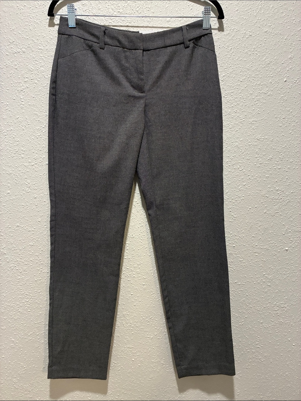 Reitmans Petite Straight Leg Pants in Black and White Micro-Pattern